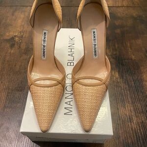 Never worn Manolo Blahnik heels